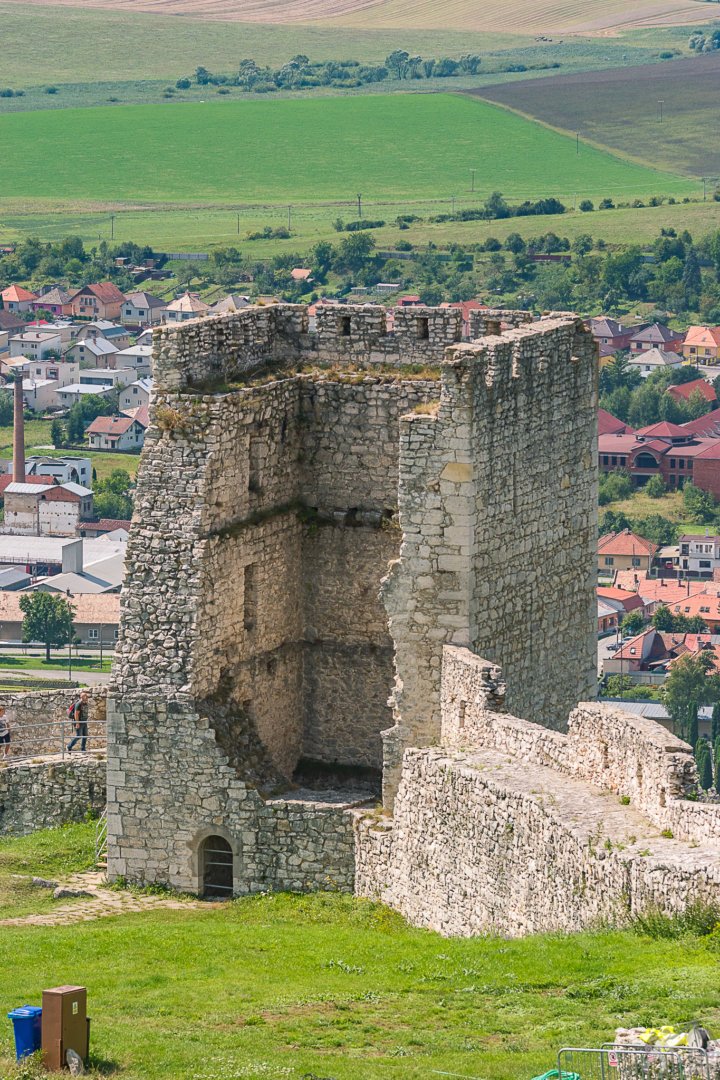 Wieżyczka na murach dziedzińca dolnego